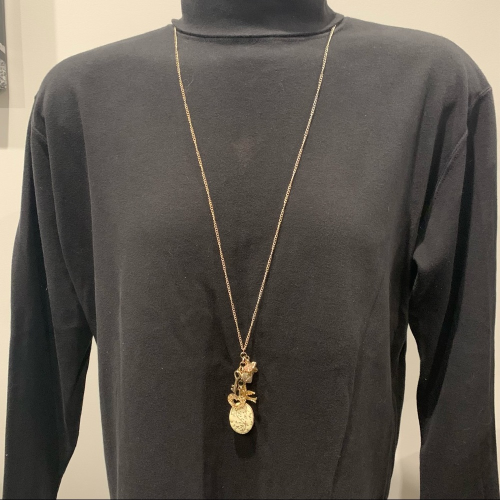 Long necklace